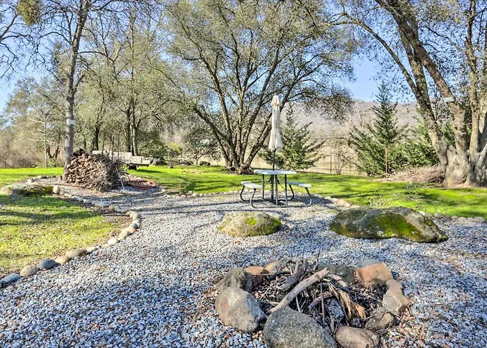 Family Home Near Kings And Sequoia National Parks!
