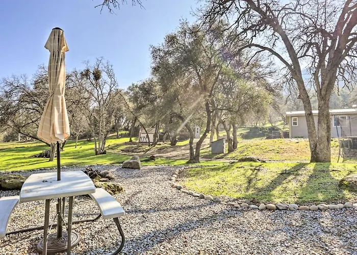 Family Home Near Kings And Sequoia National Parks!